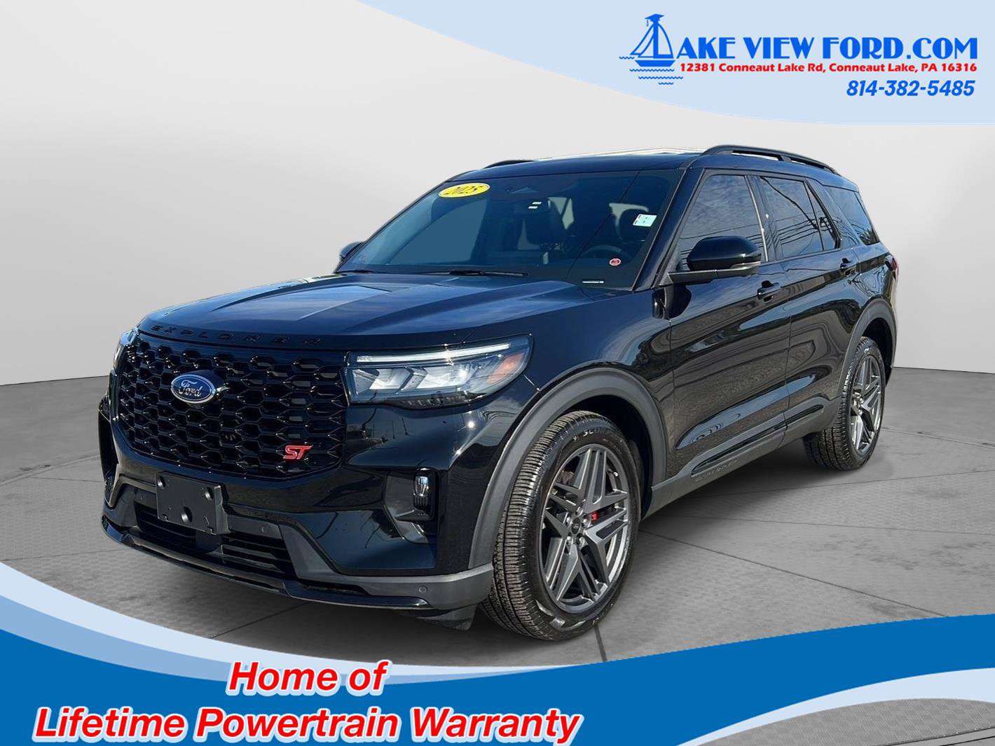Used 2025 Ford Explorer ST AWD/4WD image 1