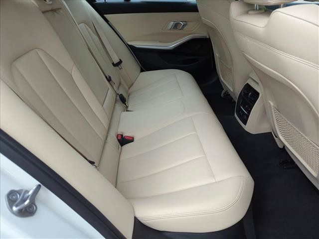 Used 2020 BMW 330i Sedan w/ Convenience Package RWD image 21