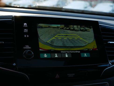 Used 2023 Honda Passport TrailSport image 27