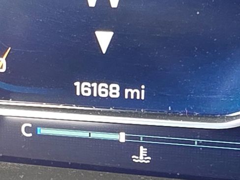 Used 2025 Chevrolet Silverado 2500 LT w/ Trail Boss Package image 34