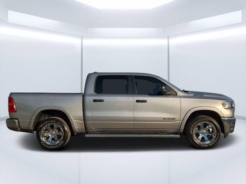 Used 2025 RAM 1500 Big Horn AWD/4WD image 2