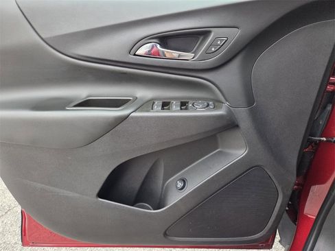 Certified 2024 Chevrolet Equinox LT image 22