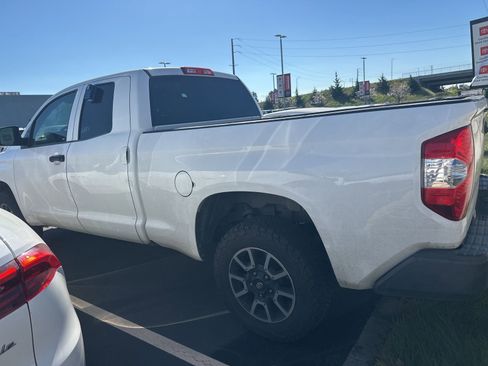 Used 2017 Toyota Tundra SR image 3