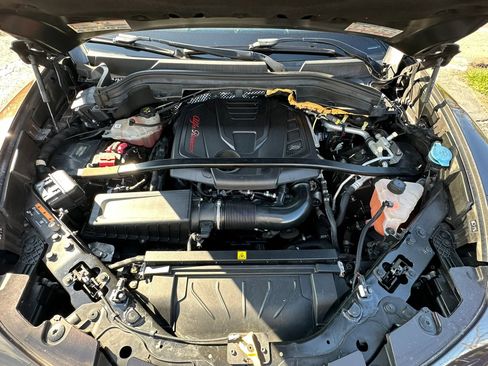 Used 2018 Alfa Romeo Stelvio Ti Sport image 38