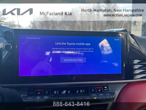 Used 2025 Toyota Camry Hybrid image 20