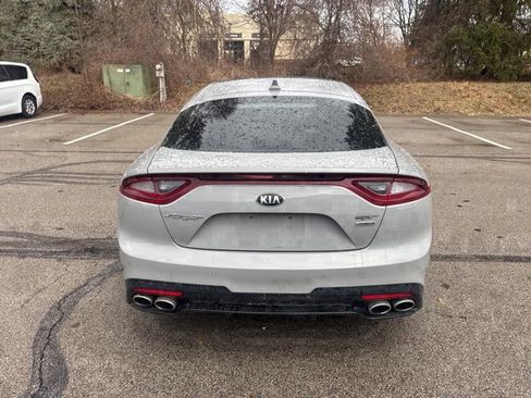 Used 2019 Kia Stinger GT1 image 4