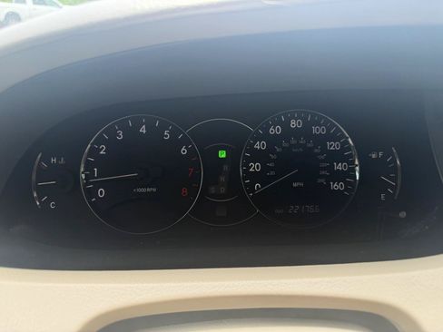 Used 2008 Toyota Avalon Limited FWD image 18