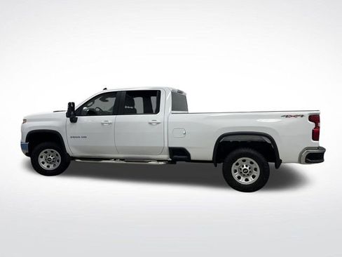 Used 2024 Chevrolet Silverado 3500 LT image 12