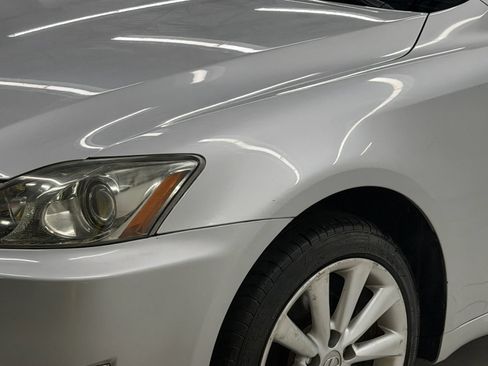 Used 2009 Lexus IS 250 AWD w/ Premium Pkg image 4