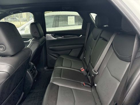 Used 2024 Cadillac XT5 Premium Luxury FWD image 16