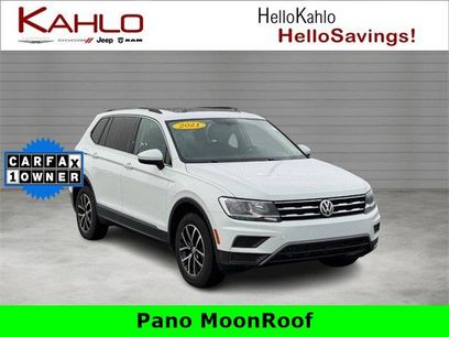 Used 2021 Volkswagen Tiguan SE w/ Panoramic Sunroof Package