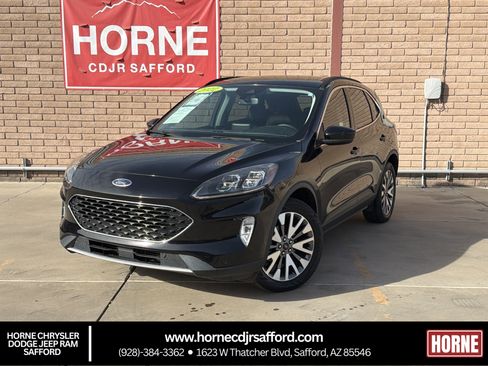 Used 2022 Ford Escape Titanium w/ Class II Trailer Tow Package image 1