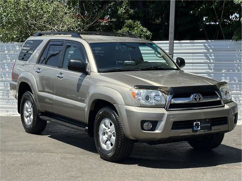 Used 2008 Toyota 4Runner SR5 AWD/4WD image 8