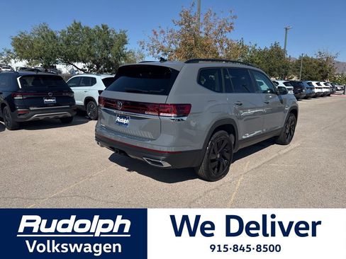 New 2026 Volkswagen Atlas SE image 5