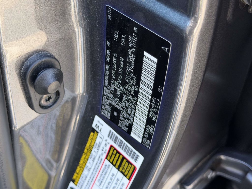 Used 2023 Toyota Highlander XLE FWD image 26