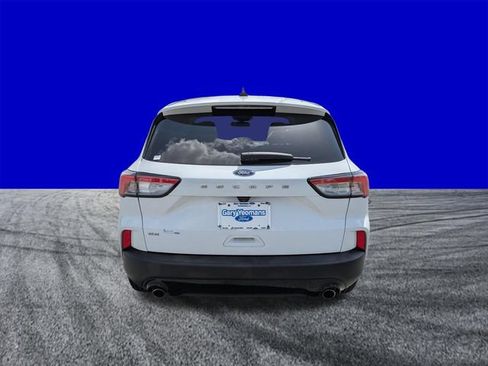 Used 2022 Ford Escape SE w/ SE Sport Appearance Package FWD image 5