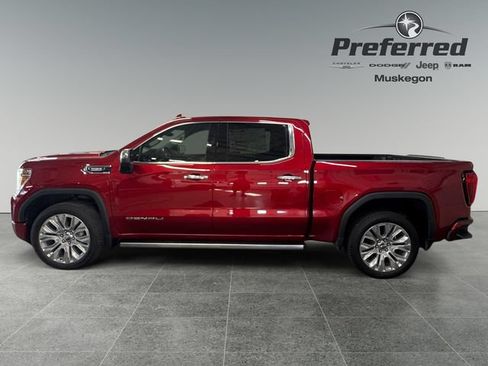 Used 2021 GMC Sierra 1500 Denali w/ Denali Ultimate Package AWD/4WD image 9