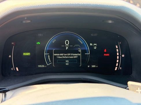 Used 2025 Toyota Camry SE FWD image 28