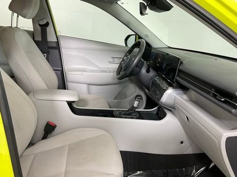 Used 2024 Hyundai Kona SEL FWD image 16