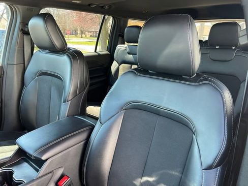 Used 2024 Jeep Grand Cherokee L Altitude image 16