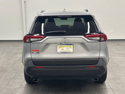 Used 2025 Toyota RAV4 XLE AWD/4WD image 3