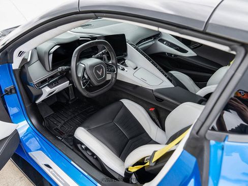 Used 2024 Chevrolet Corvette Stingray Premium Conv w/ Stealth Interior Trim Package image 31