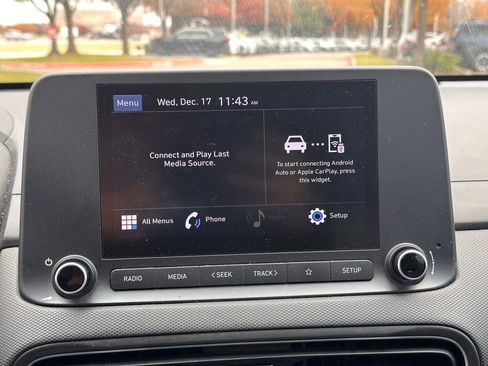 Used 2022 Hyundai Kona SE w/ Cargo Package image 28