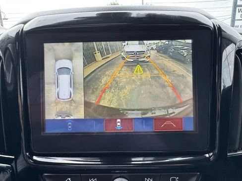 Used 2019 Chevrolet Traverse LT w/ LT Premium Package FWD image 32