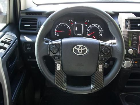 Used 2022 Toyota 4Runner SR5 Premium w/ Moonroof Package AWD/4WD image 15