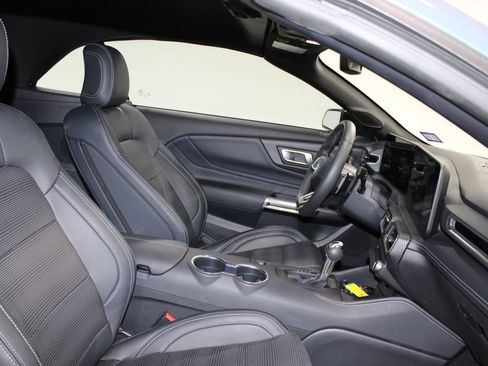 Used 2025 Ford Mustang GT Premium RWD image 19
