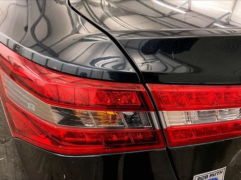 Used 2016 Toyota Avalon XLE Plus image 28