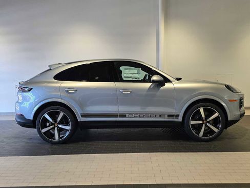 New 2026 Porsche Cayenne Coupe image 8