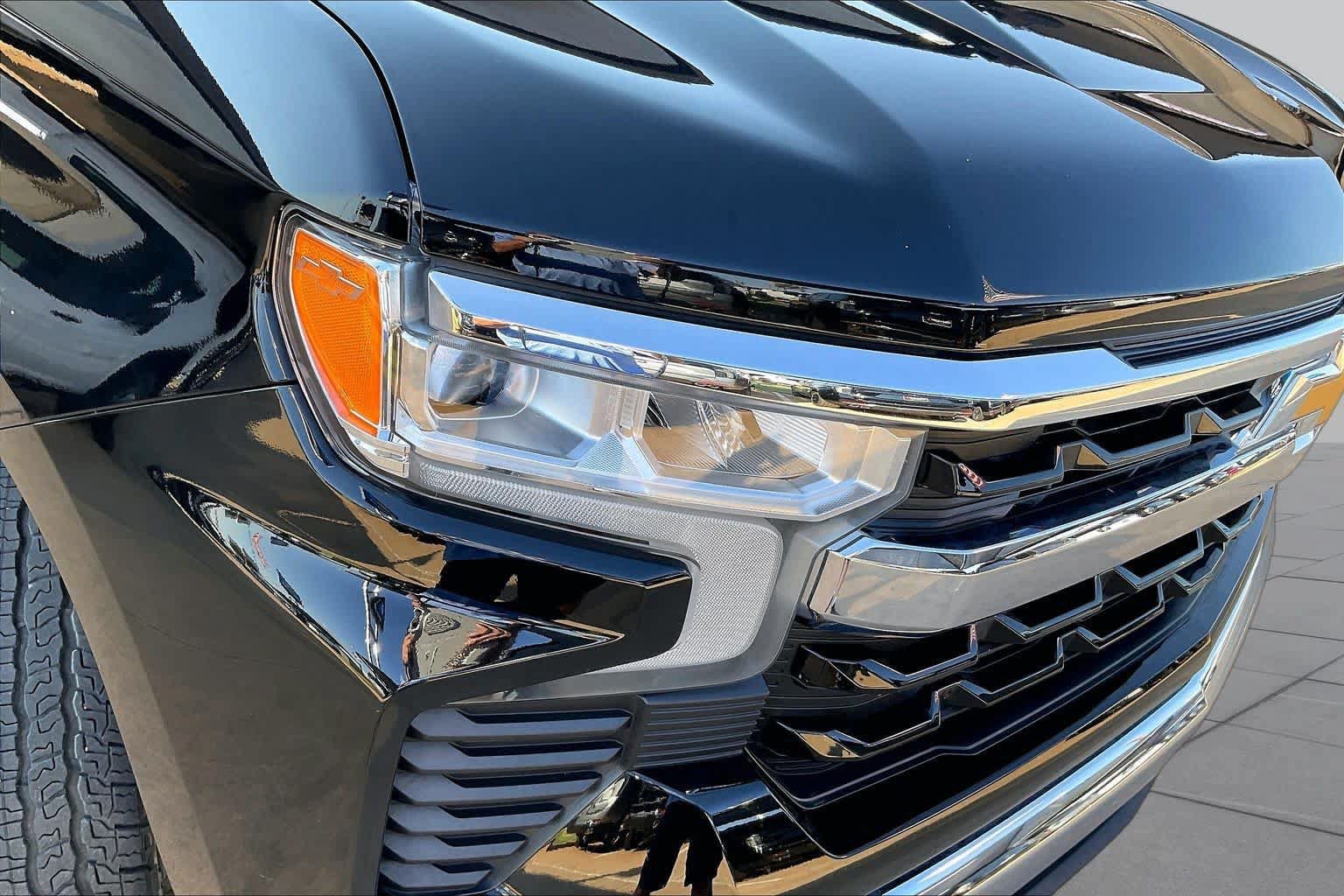 Certified 2023 Chevrolet Silverado 1500 LT AWD/4WD image 27