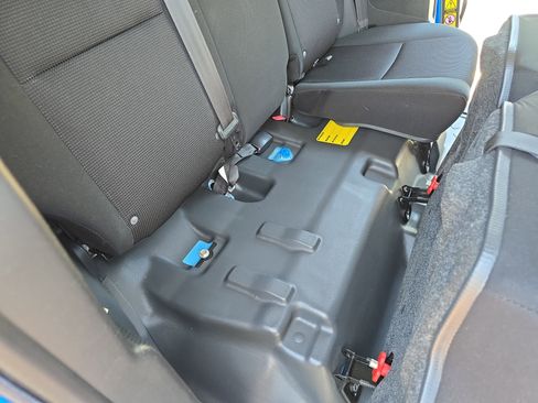 Used 2007 Toyota FJ Cruiser 4WD image 12