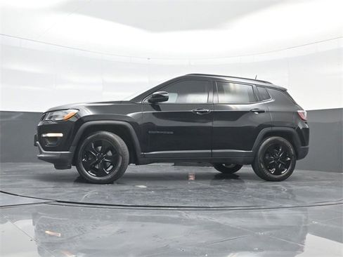 Used 2018 Jeep Compass Altitude image 53