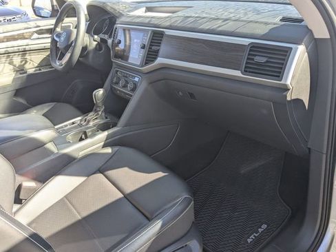Used 2021 Volkswagen Atlas SE image 27