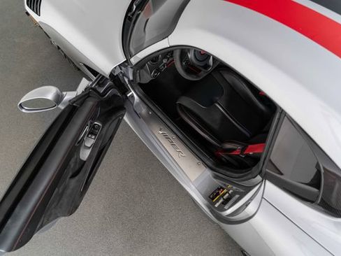 Used 2016 Dodge Viper ACR w/ Extreme Aero Package RWD image 15