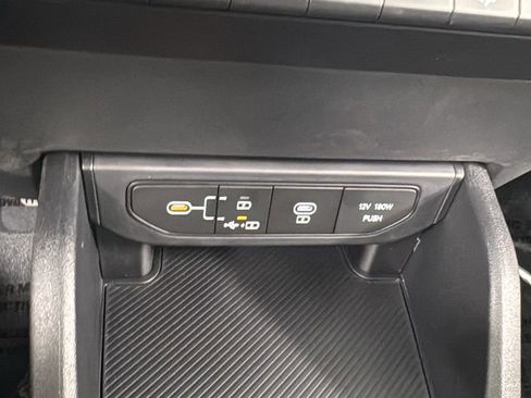New 2025 Kia K4 LXS image 25