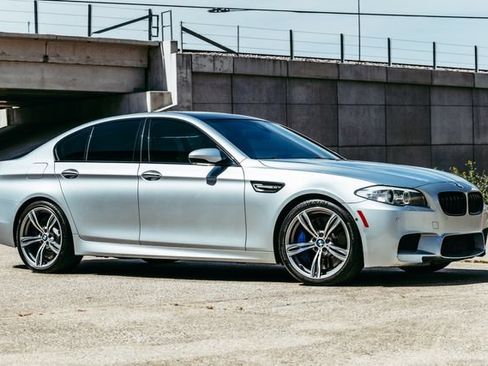 Used 2013 BMW M5 RWD image 37