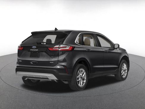 Used 2024 Ford Edge SEL AWD/4WD image 2