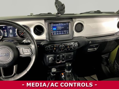 Used 2021 Jeep Wrangler Unlimited Sport AWD/4WD image 9