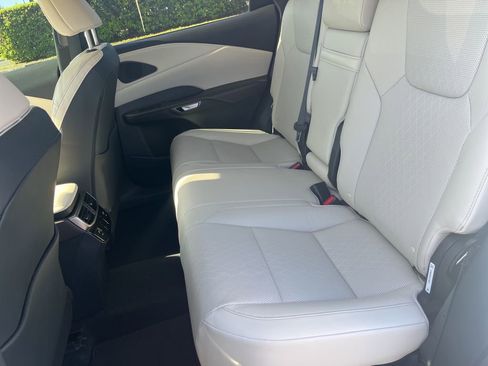 Used 2023 Lexus RX 350 Premium Plus w/ Cold Area Package FWD image 3