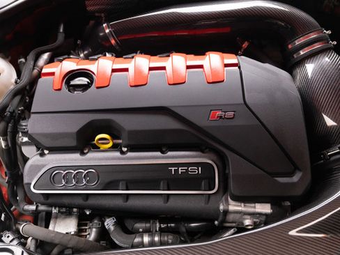 Used 2018 Audi TT RS w/ Technology Package image 40