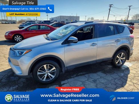 Used 2017 Toyota RAV4 XLE image 1