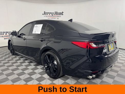 Used 2026 Toyota Camry Hybrid FWD image 10