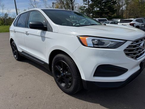 Used 2019 Ford Edge SE FWD image 12