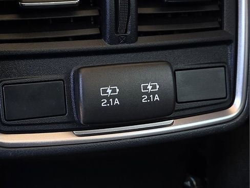 Certified 2024 Subaru Forester Limited image 11