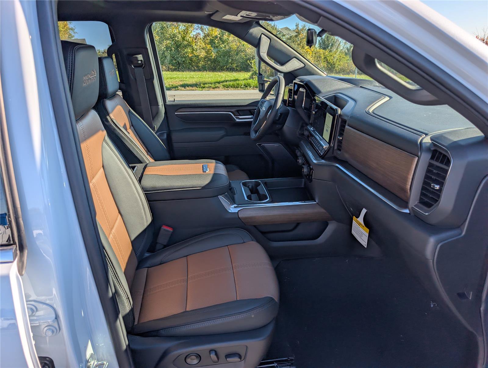 New 2026 Chevrolet Silverado 2500 High Country w/ Technology Package AWD/4WD image 8