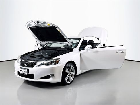 Used 2013 Lexus IS 250C image 15
