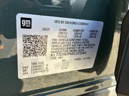 Used 2025 Chevrolet Trax LT image 28